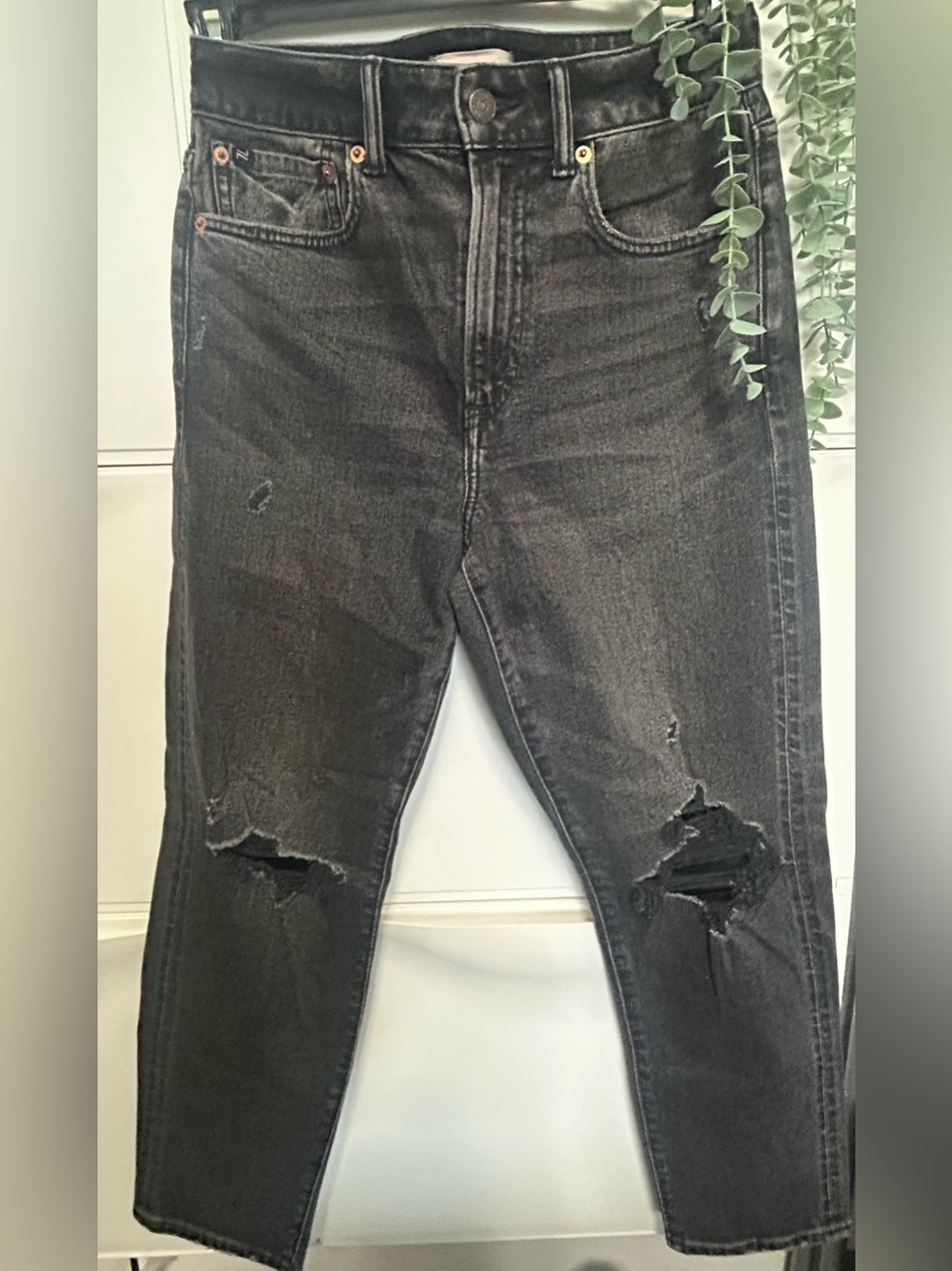 American Eagle Outfitters Black Mom Jeans